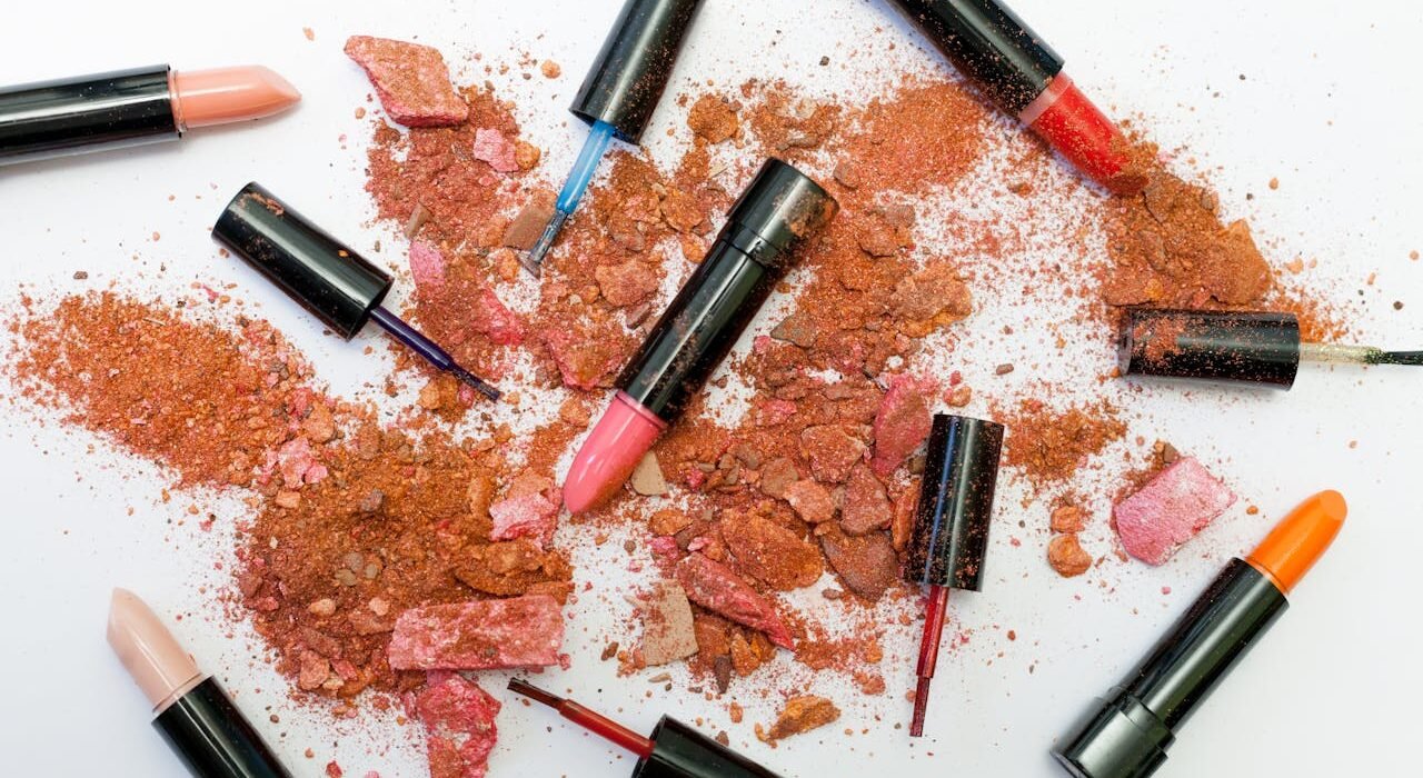 Como comprar maquiagem na internet