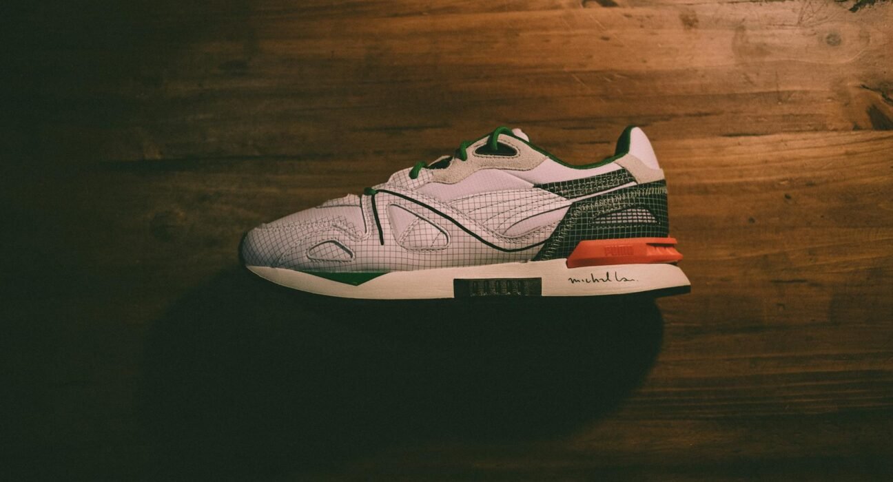 A evolução do Tênis (Sneaker Culture): De Jordan a Yeezy.