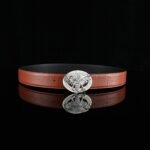 Domine o Estilo: 10 Maneiras Elegantes e Criativas de Amarrar Lenços e Echarpes