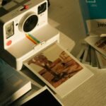 Jeans do Momento: O Fim do Skinny e o Reinado Absoluto do Wide Leg e Cargo