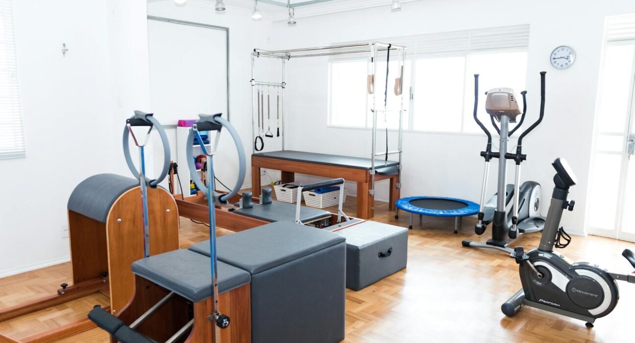 Transforme Sua Casa em Academia: Guia Definitivo de Atividades Físicas Sem Equipamentos — atividades físicas para fazer em ca