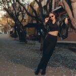 Estilo Clássico vs. Contemporâneo na Moda: Desvendando as Diferenças para um Guarda-Roupa Inteligente