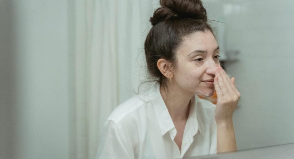 Pele Oleosa no Verão: O Guia Definitivo para Controle e Radiância Sob o Sol — como cuidar da pele oleosa no verão | Espaco Fa