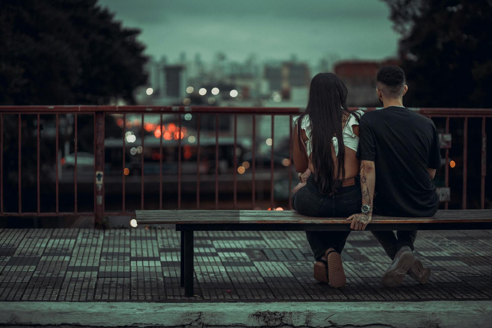 Namoro à Distância: Guia Definitivo para Fazer o Amor Florescer e Durar — como namorar à distância e fazer o relacionamento f