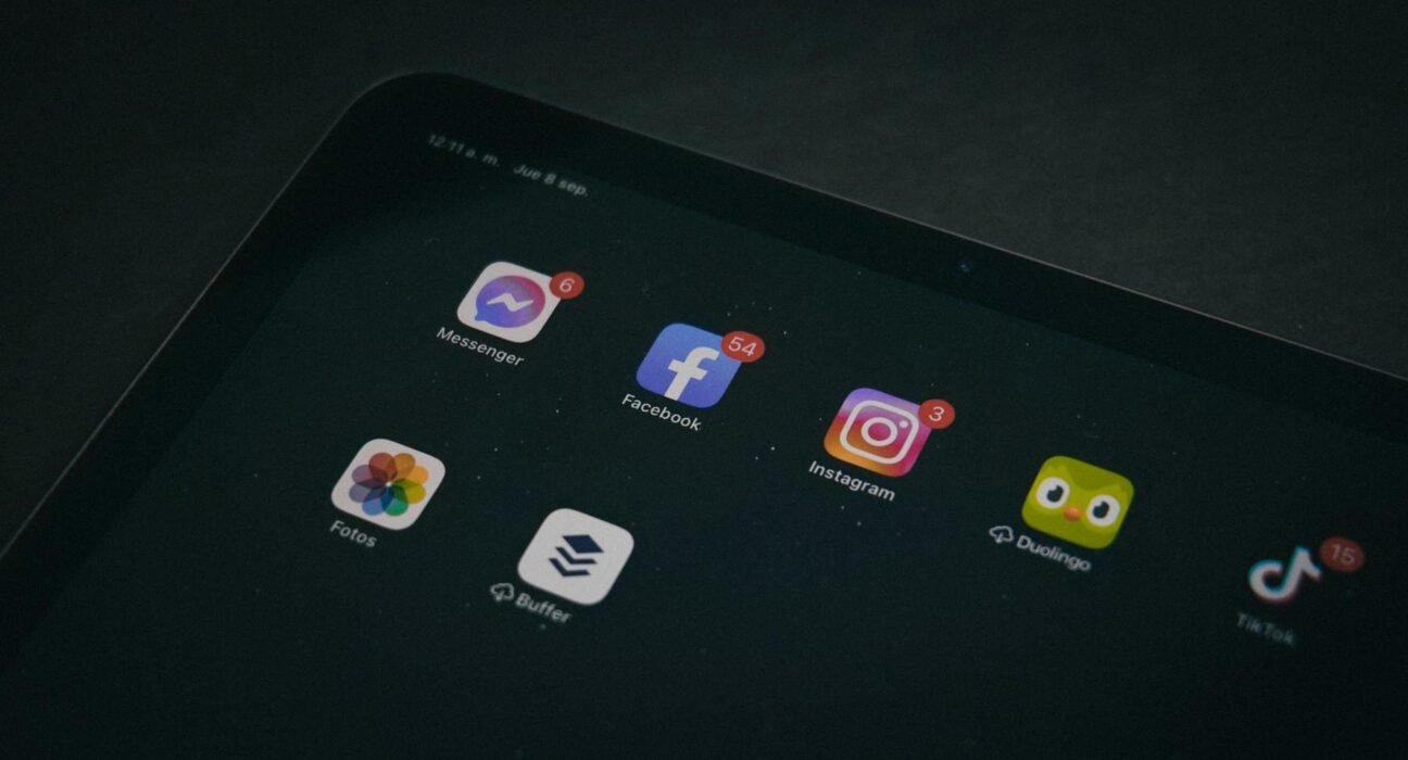 Redes Sociais Sem Comparação: Seu Guia Definitivo para o Bem-Estar Digital — como parar de se comparar com os outros nas rede