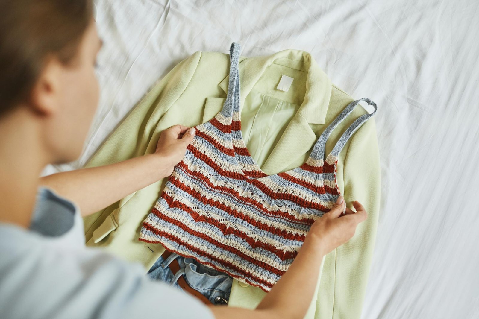 Como reciclar roupas antigas e criar looks novos — como reciclar roupas antigas e criar looks novos | Espaco Fashion