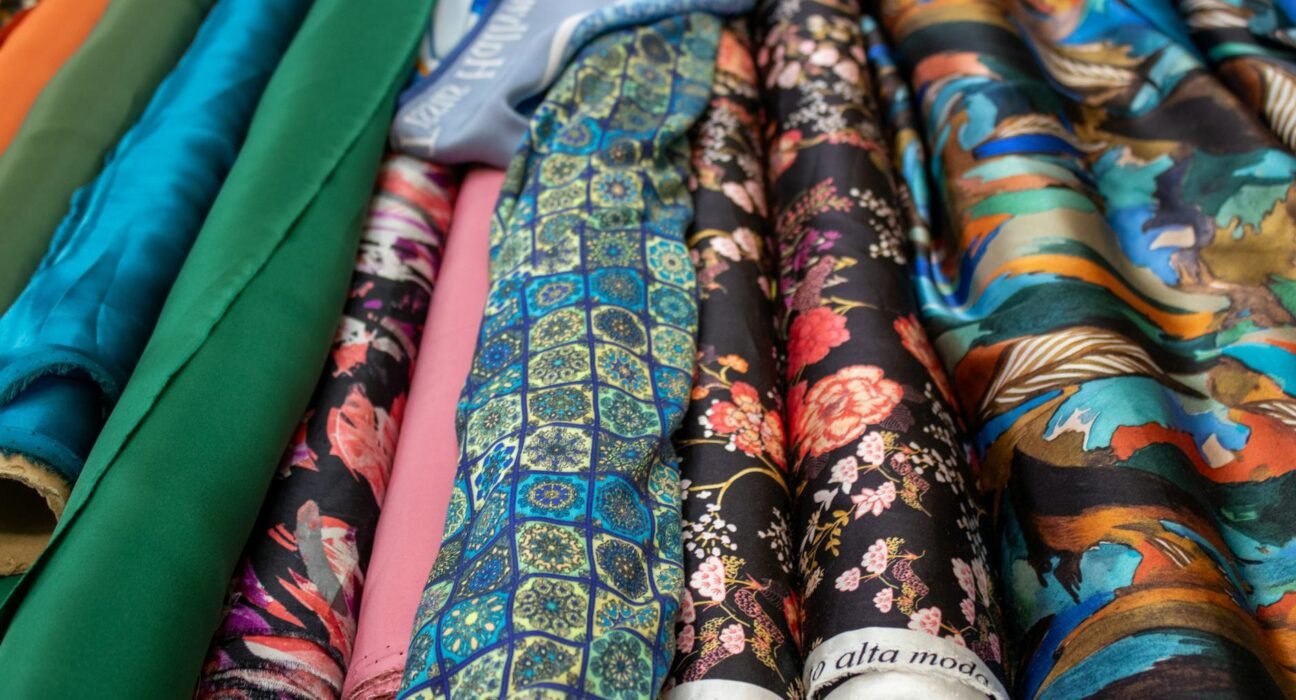 Elegância Acessível: O Guia Completo para se Vestir Bem Gastando Pouco Dinheiro — como se vestir bem gastando pouco dinheiro