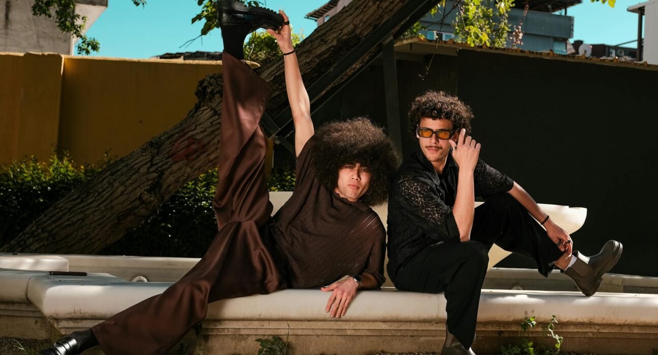 Moda Genderless: O Que É, Por Que Está Crescendo e Como Ela Redefine a Indústria Fashion — moda genderless o que é e por que