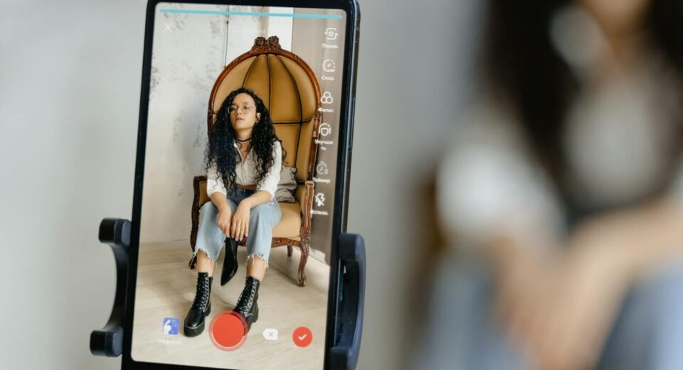 Deepfake: O Guia Definitivo para Entender e Identificar Vídeos Falsos com Autoridade — o que é deepfake e como identificar ví