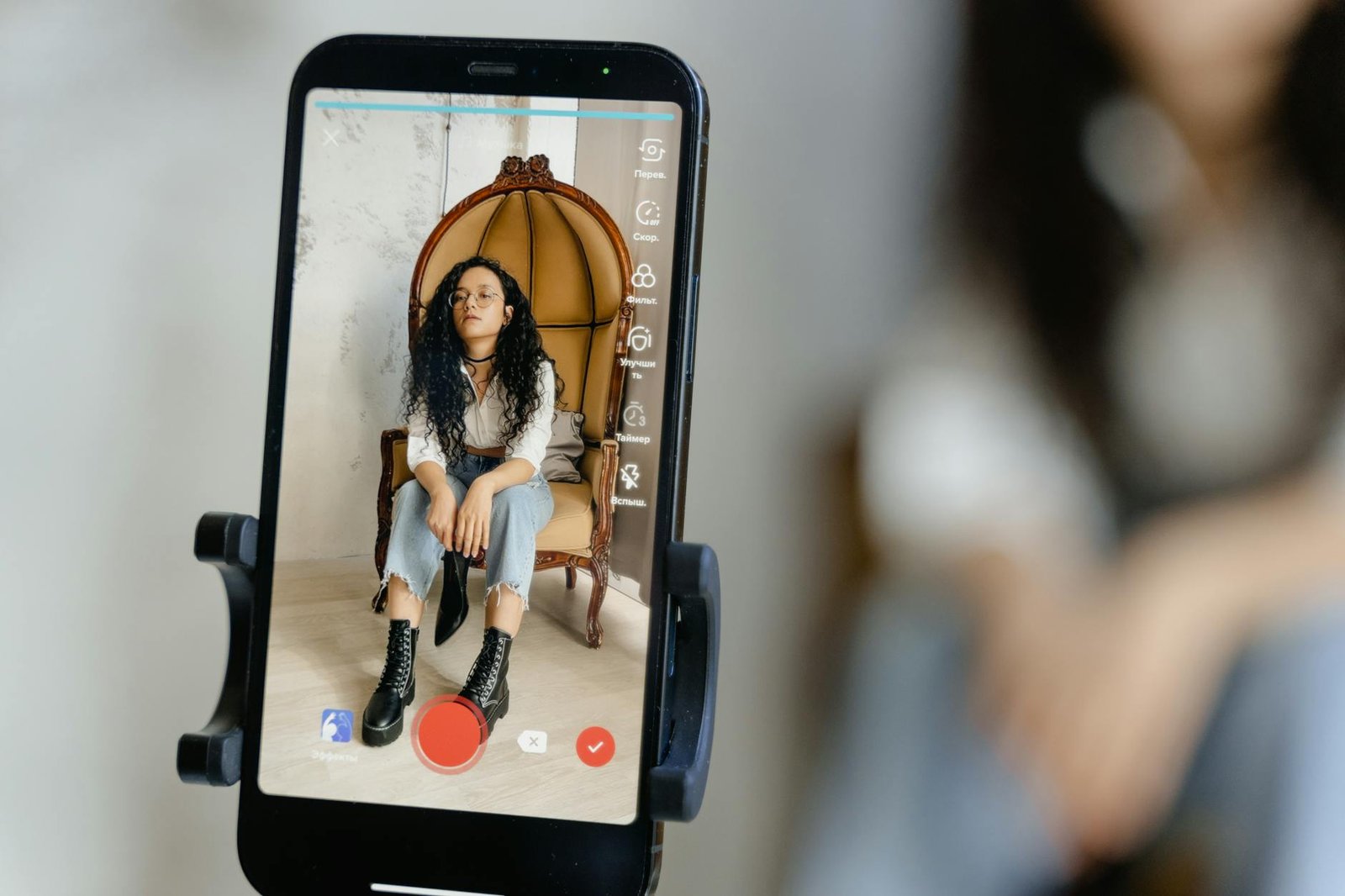 Deepfake: O Guia Definitivo para Entender e Identificar Vídeos Falsos com Autoridade — o que é deepfake e como identificar ví
