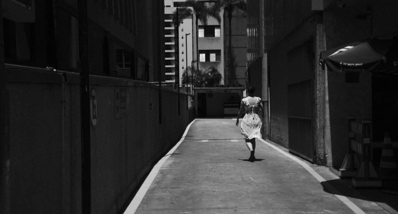 Sentindo-se Perdida na Vida? Um Guia Completo para Encontrar Seu Caminho — o que fazer quando se sente perdida na vida | Espa