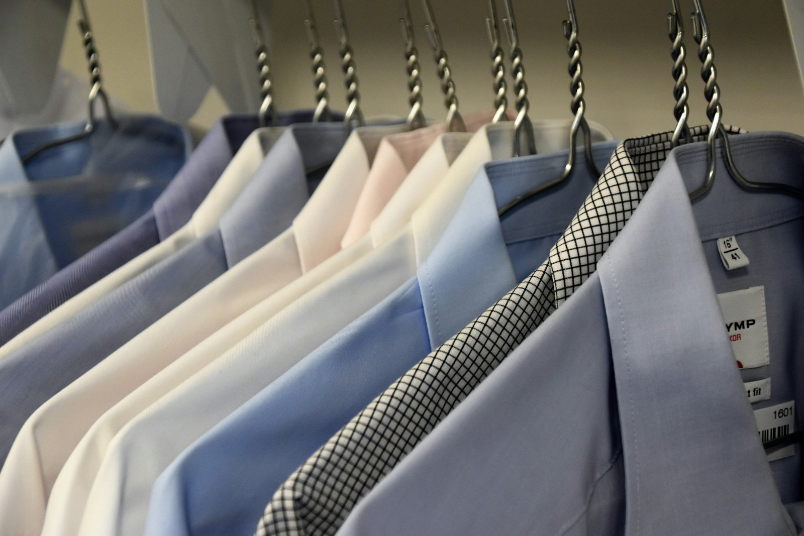 Ternos, tailleurs e roupas sociais